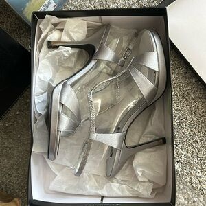 Silver formal heels Sz 8